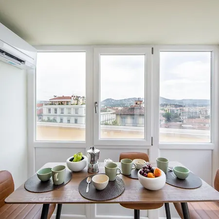 Appartement Penthouse With Terrace Over *