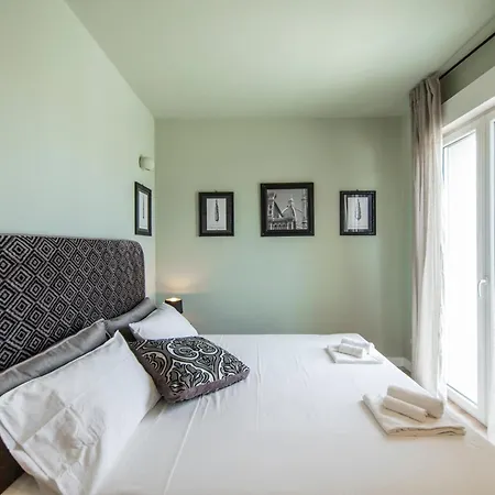 Appartement Penthouse With Terrace Over