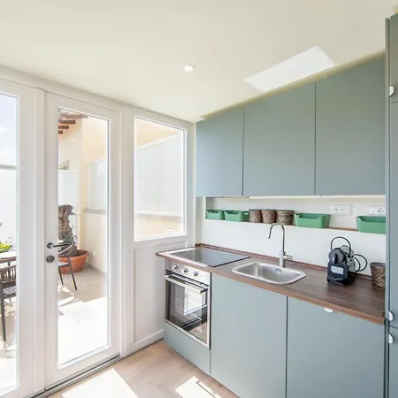 Appartement Penthouse With Terrace Over *