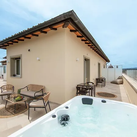 Penthouse With Terrace Over Appartement