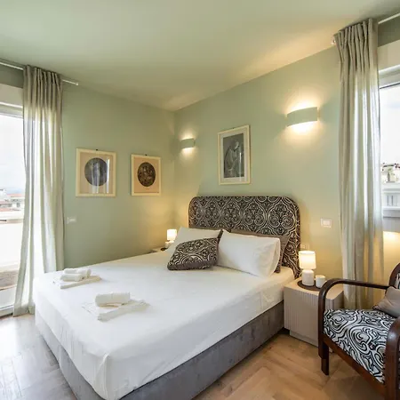 Appartement Penthouse With Terrace Over *