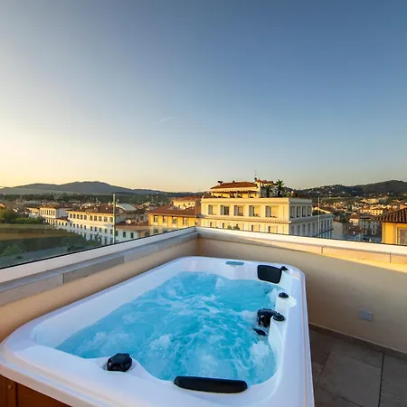 Penthouse With Terrace Over Appartement